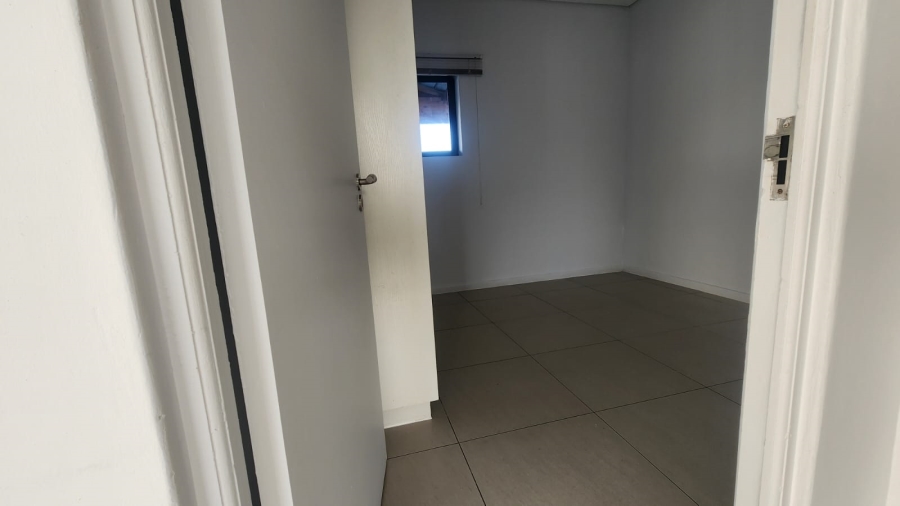 2 Bedroom Property for Sale in Parklands Western Cape